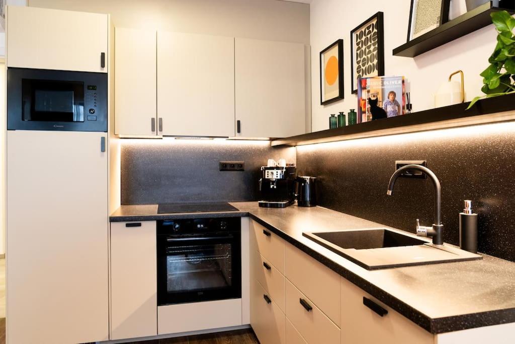 Gold Garden Terrace Apartment Brno Exterior foto